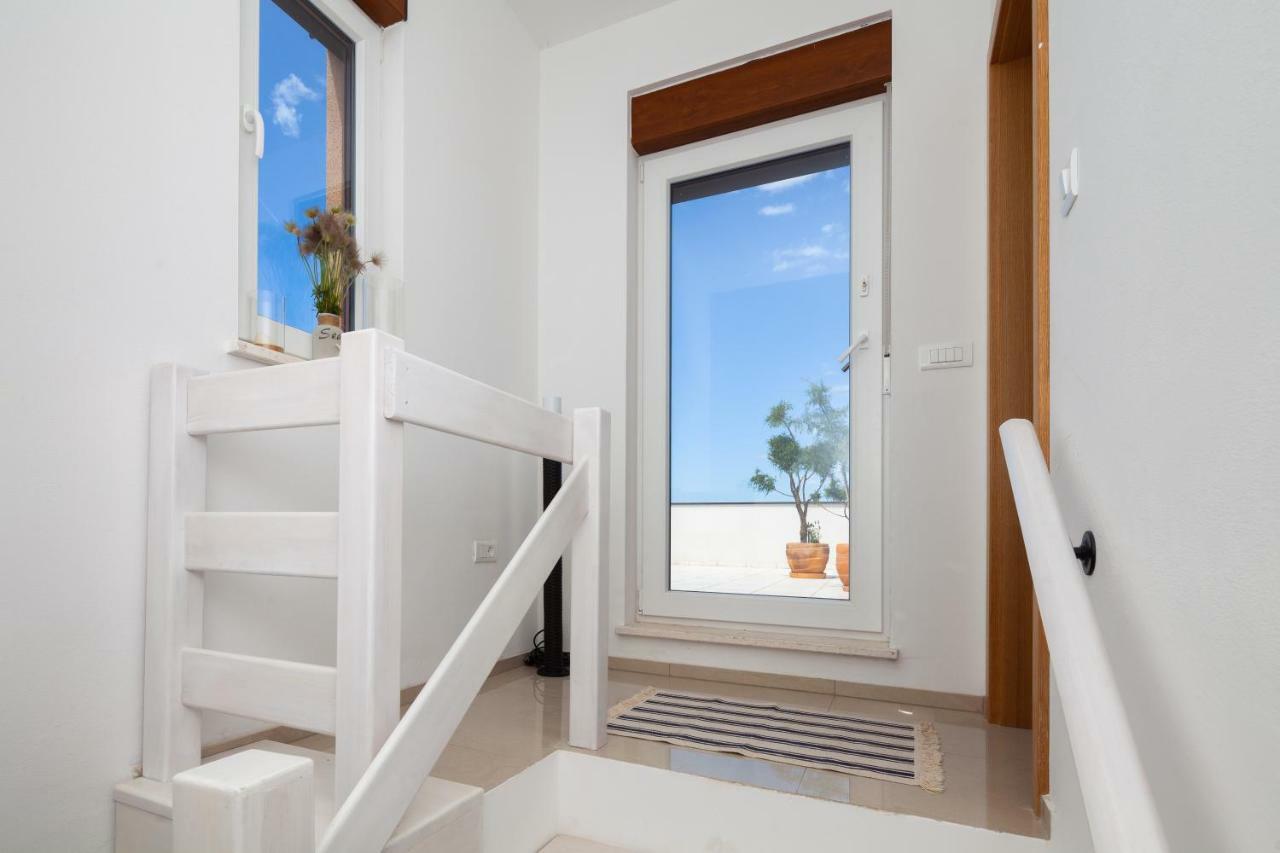 Luxury Apartment With Private Rooftop Terrace Pula Exterior foto